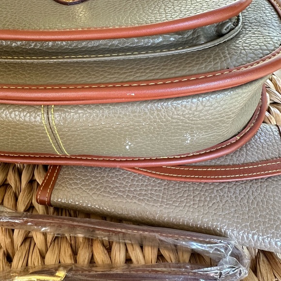 Bag with matching wallet - Picture 6 of 9